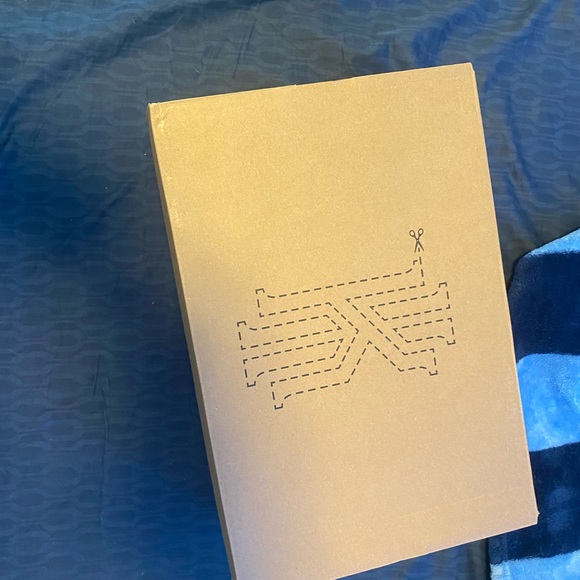 Kyrie 4 - Picture 6 of 9